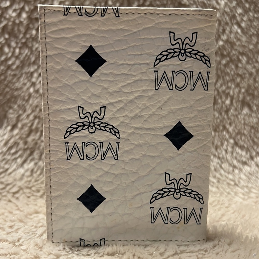 MCM VISETOS Leather Monogram Navy Blue and White Card ID Holder - Picture 3 of 7